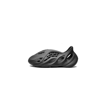 yeezy foam rnr onyx taille 38/39